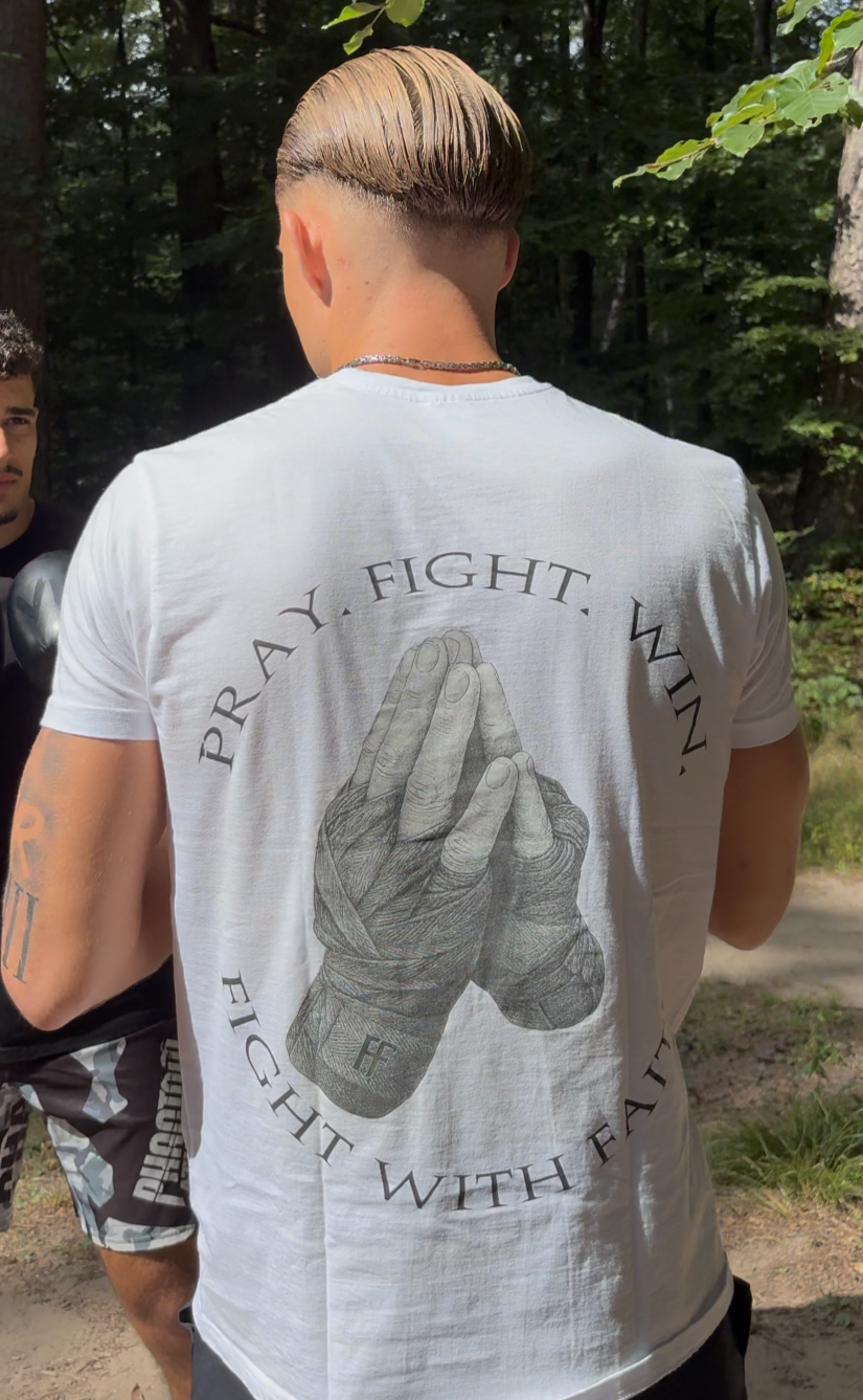 PRAY & FIGHT T-SHIRT